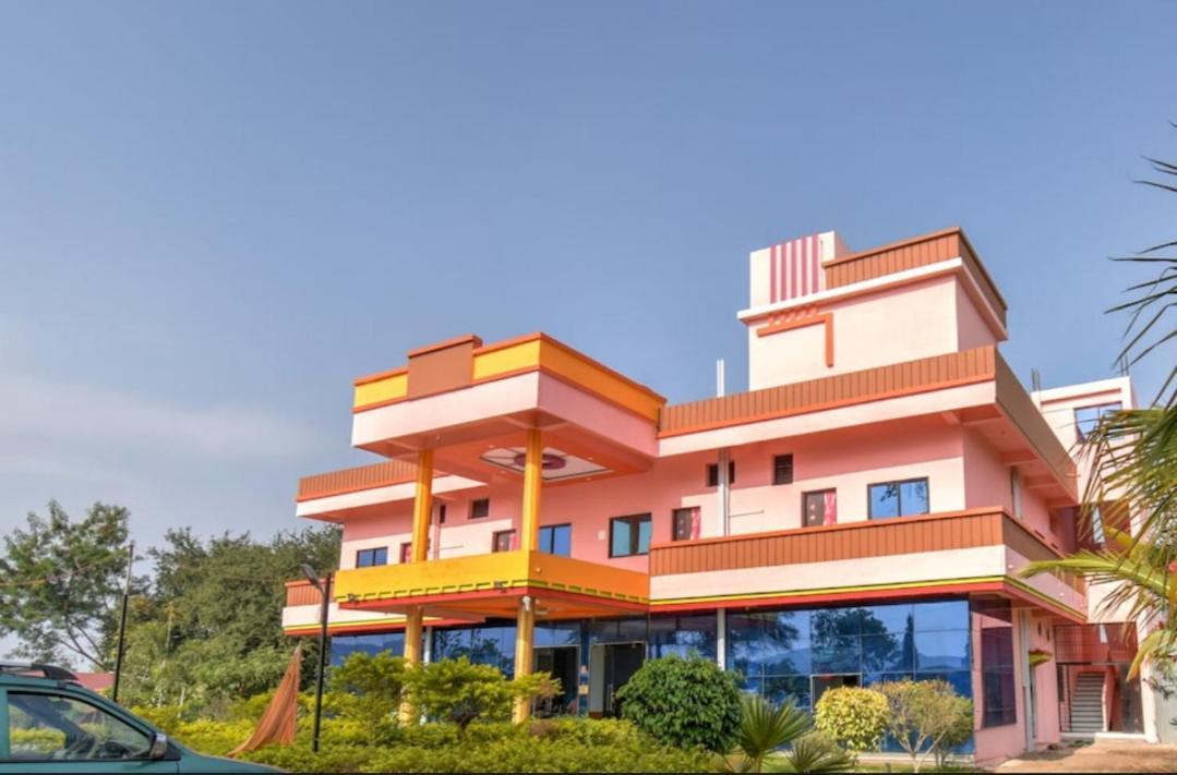 Hotel Nisarg Lodging And Restaurant Aurangabad  Eksteriør billede