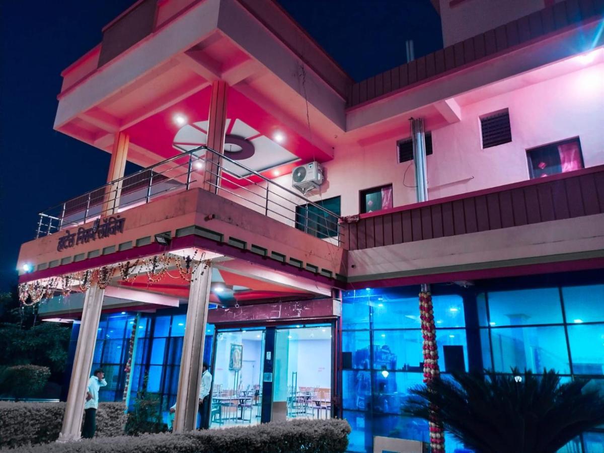 Hotel Nisarg Lodging And Restaurant Aurangabad  Eksteriør billede
